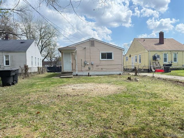 19161 Westbrook Street, Detroit, MI 48219