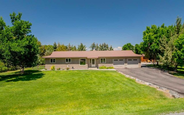 31 McCullough Rd, Cody, WY 82414 property photo