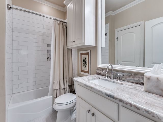 701 Regency Court, Denton, TX 76210