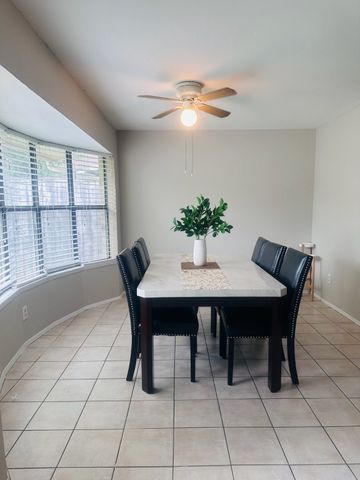 2910 Big Ben Lane, Garland, TX 75044