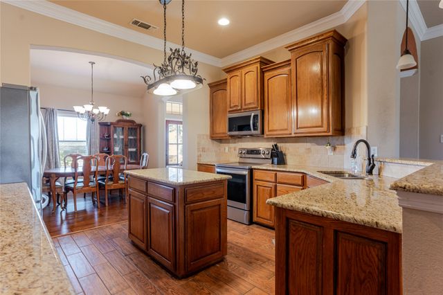 158 Savannah Drive, Weatherford, TX 76087