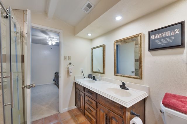 807 Middle Run, Duncanville, TX 75137