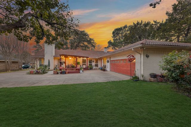 807 Middle Run, Duncanville, TX 75137