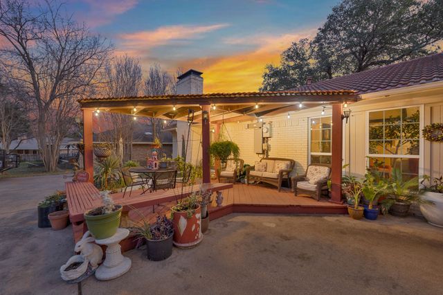 807 Middle Run, Duncanville, TX 75137