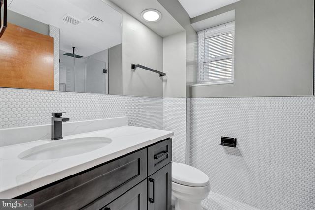 4707 Connecticut Ave NW Apt 103, Washington, DC 20008