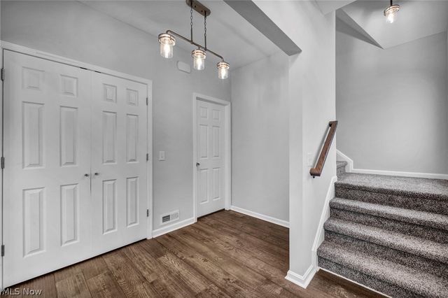 2145 N Taylor Road, Cleveland Heights, OH 44112