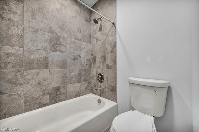 2145 N Taylor Road, Cleveland Heights, OH 44112