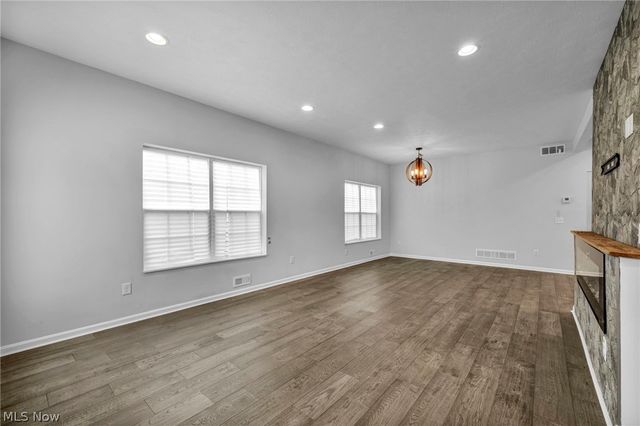 2145 N Taylor Road, Cleveland Heights, OH 44112