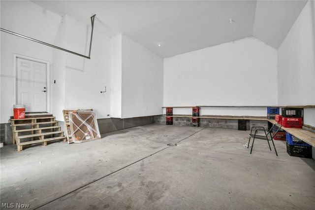 2145 N Taylor Road, Cleveland Heights, OH 44112