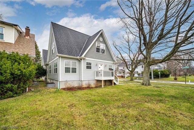 2145 N Taylor Road, Cleveland Heights, OH 44112