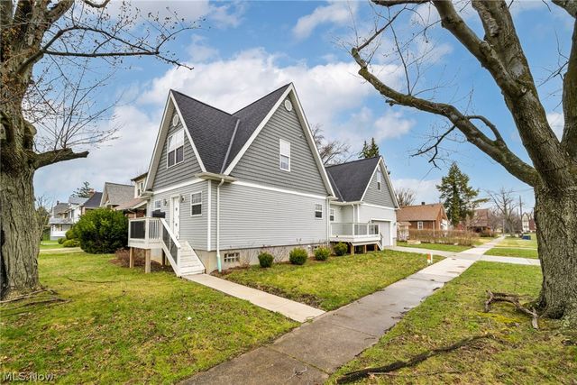 2145 N Taylor Road, Cleveland Heights, OH 44112