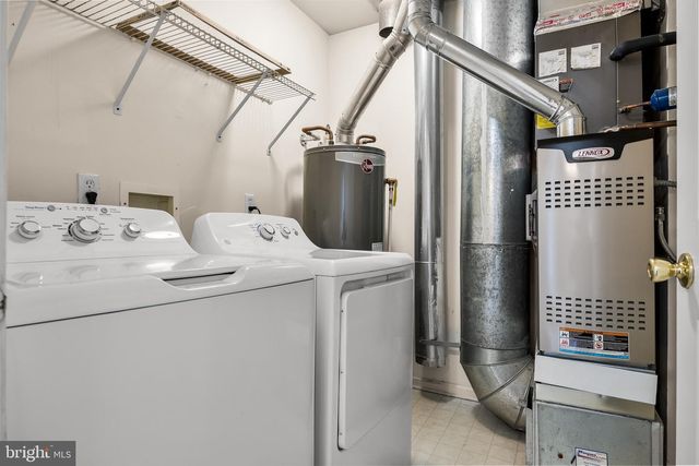 1505 BEACON HILL DR, Sicklerville, NJ 08081