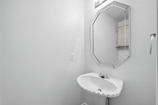 2212 Norwich Place, Carrollton, TX 75006