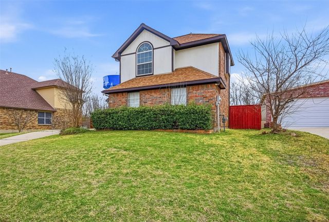 2212 Norwich Place, Carrollton, TX 75006