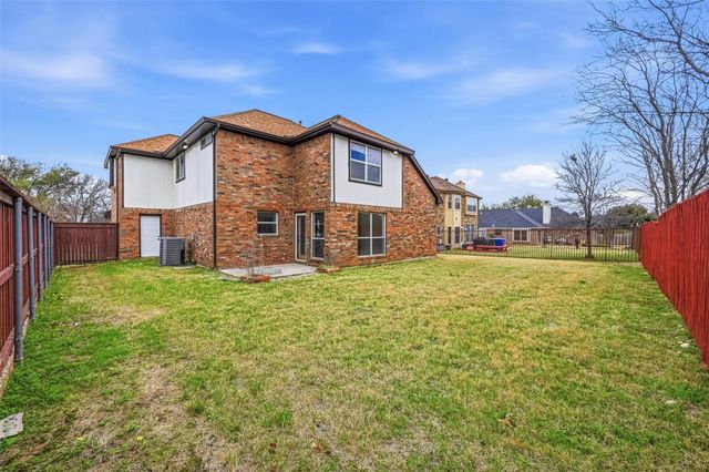 2212 Norwich Place, Carrollton, TX 75006