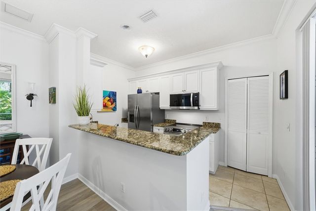 1235 Winding Oaks Circle E 502, Vero Beach, FL 32963