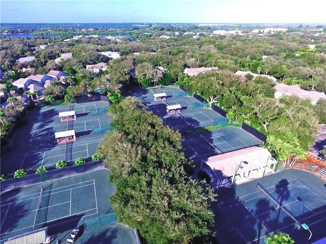 1235 Winding Oaks Circle E 502, Vero Beach, FL 32963