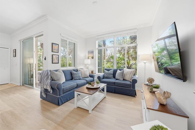 1235 Winding Oaks Circle E 502, Vero Beach, FL 32963