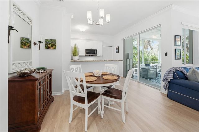 1235 Winding Oaks Circle E 502, Vero Beach, FL 32963