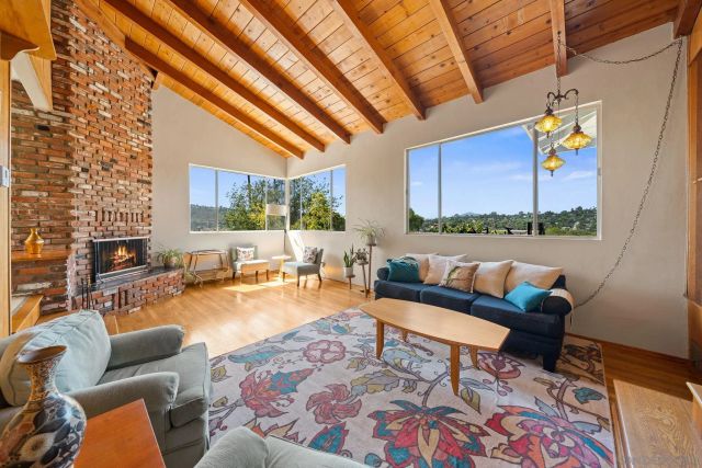 3958 Kenwood Dr, Spring Valley, CA 91977