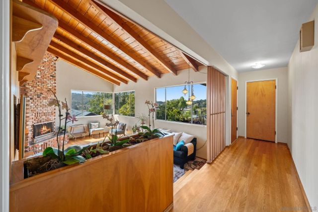 3958 Kenwood Dr, Spring Valley, CA 91977