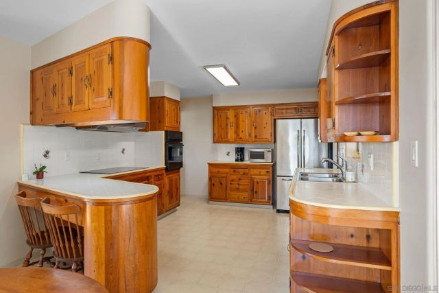 3958 Kenwood Dr, Spring Valley, CA 91977