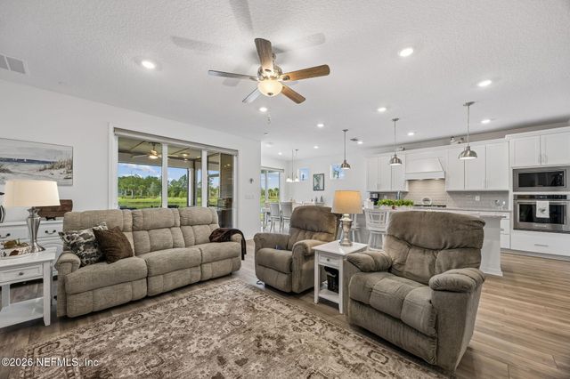 482 CONTINUUM Loop, Yulee, FL 32097