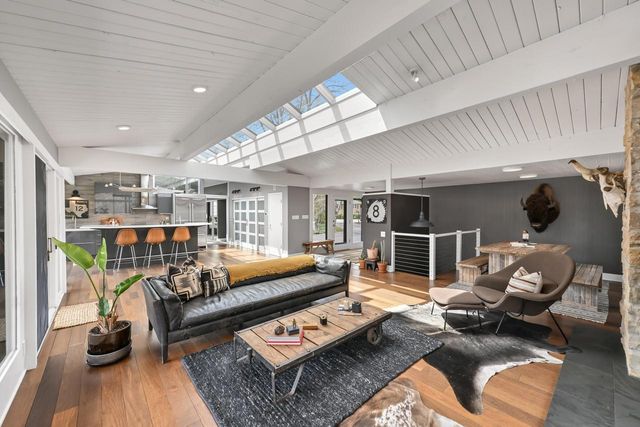 1802 S Green Bay ROAD, Grafton, WI 53024