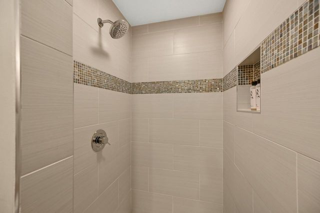 1802 S Green Bay ROAD, Grafton, WI 53024