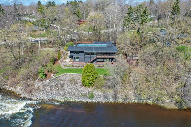 1802 S Green Bay ROAD, Grafton, WI 53024