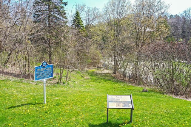 1802 S Green Bay ROAD, Grafton, WI 53024