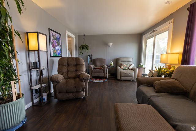 4251 S 2350 W, Roy, UT 84067