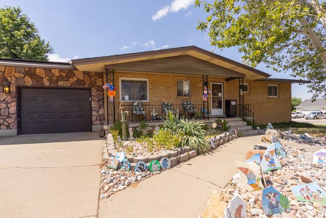 4251 S 2350 W, Roy, UT 84067