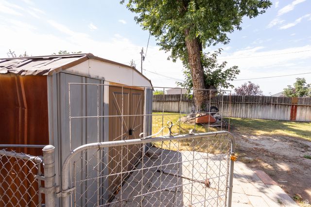 4251 S 2350 W, Roy, UT 84067