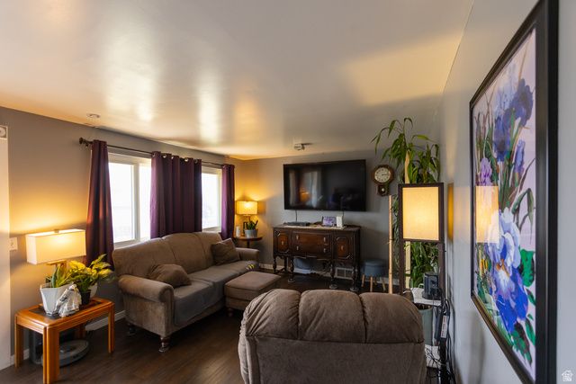 4251 S 2350 W, Roy, UT 84067