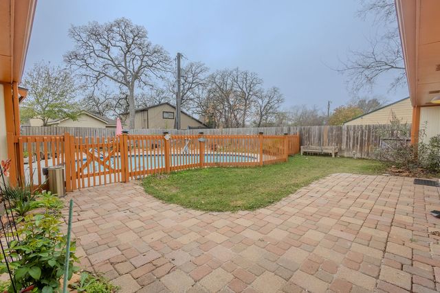 2735 Sandy Circle, College Station, TX 77845
