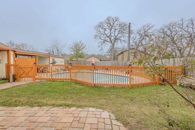 2735 Sandy Circle, College Station, TX 77845