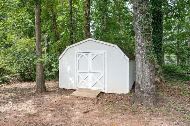 214 Ashland Drive, Stockbridge, GA 30281