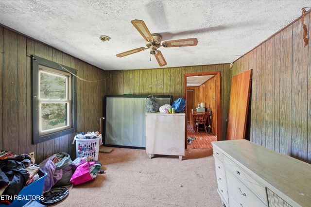 9101 Andersonville Pike, Powell, TN 37849