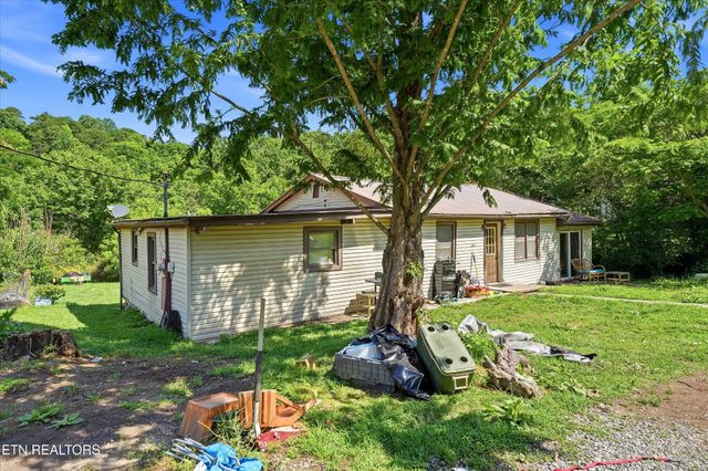 9101 Andersonville Pike, Powell, TN 37849
