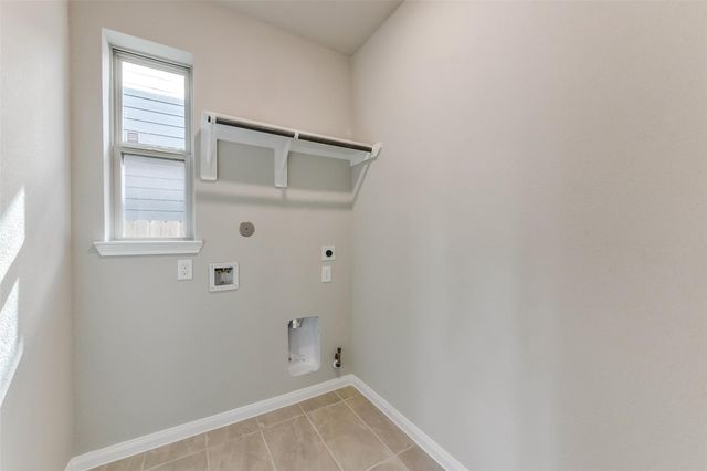 3011 Wicker Lane, Pinehurst, TX 77362