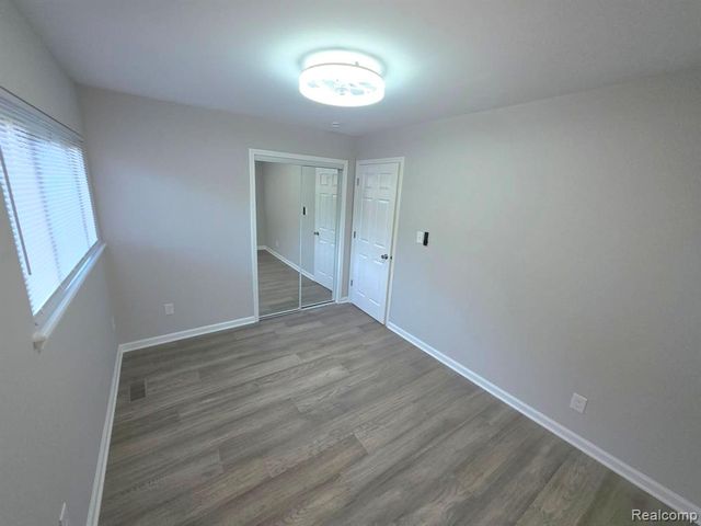 2564 Mueller Road, Lake Orion, MI 48359