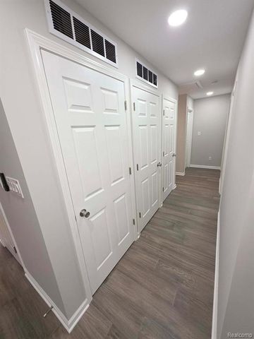 2564 Mueller Road, Lake Orion, MI 48359