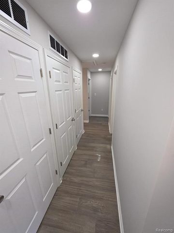 2564 Mueller Road, Lake Orion, MI 48359