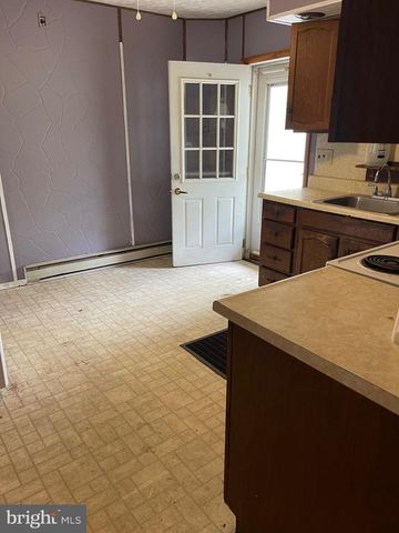 1620 W WALNUT ST, Ashland, PA 17921