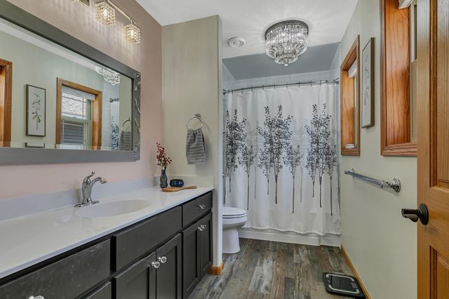 1001 Oak Pond Drive, Sartell, MN 56377