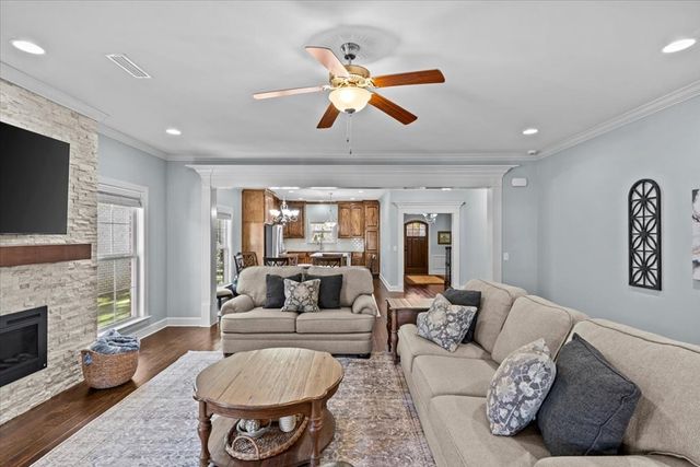 206 Kelso Ln, Dothan, AL 36305