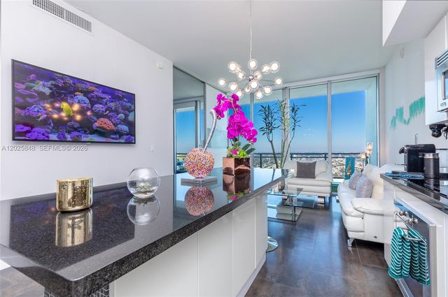 92 SW 3rd St 5108, Miami, FL 33130