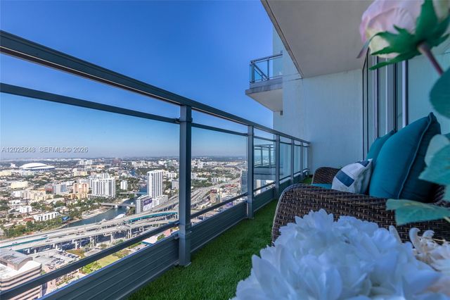92 SW 3rd St 5108, Miami, FL 33130