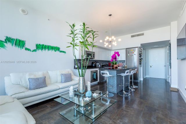 92 SW 3rd St 5108, Miami, FL 33130